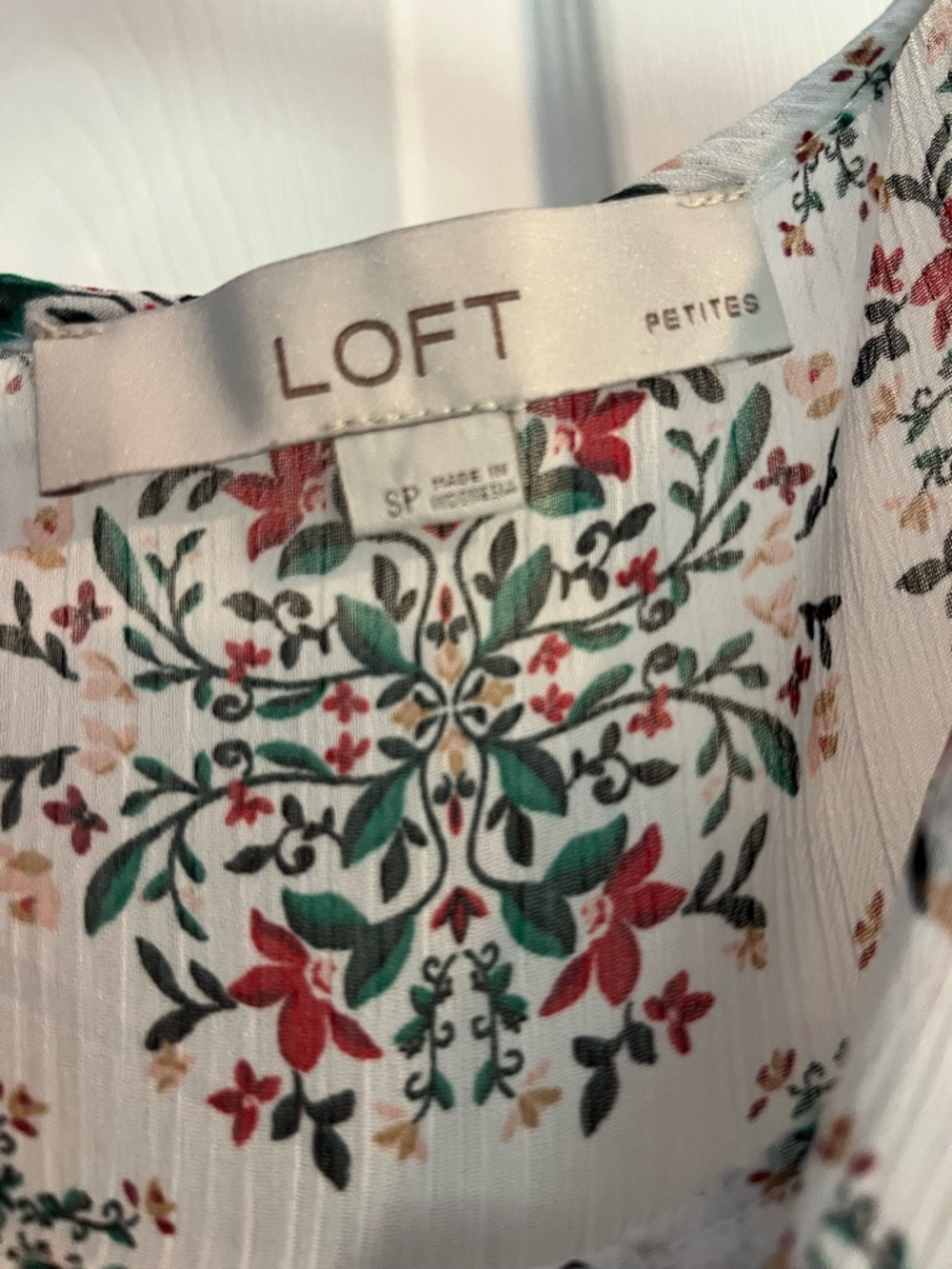 LOFT White Floral Ruffled Peasant Blouse with Red & Green Print - Picture 2 of 2